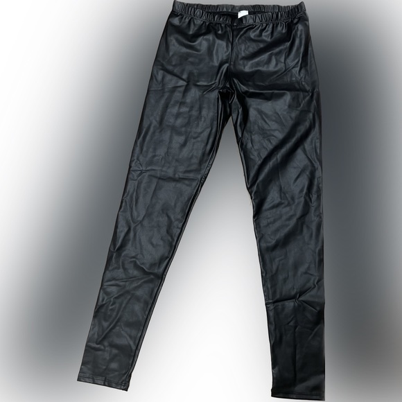 NWT Aluna Levi pleather leggings - Picture 6 of 6